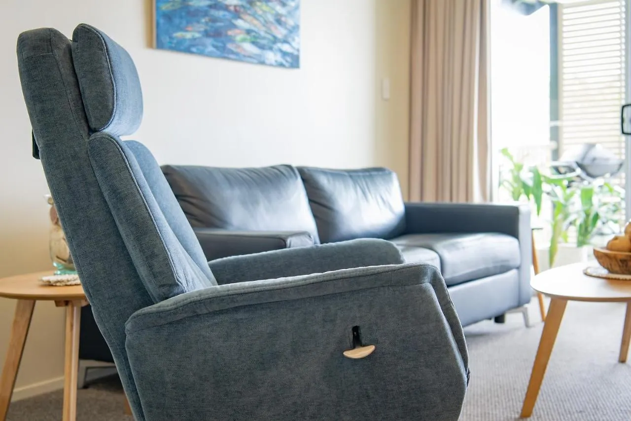 Apartment Alpha 8 On Waterson - Airlie Beach